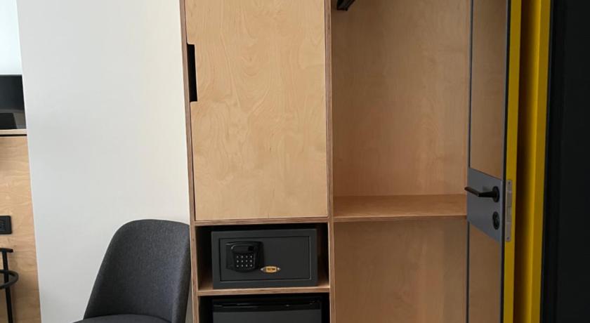 standard-double-room-12