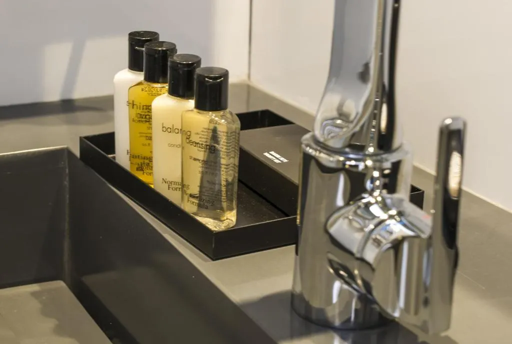 standard-twin-room-1