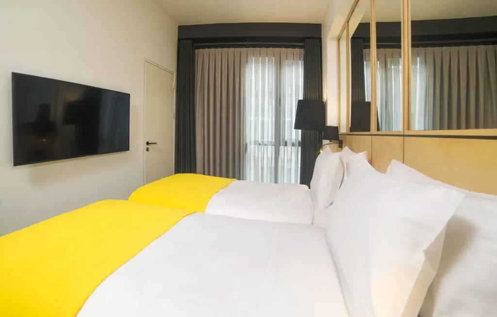 standard-twin-room-6