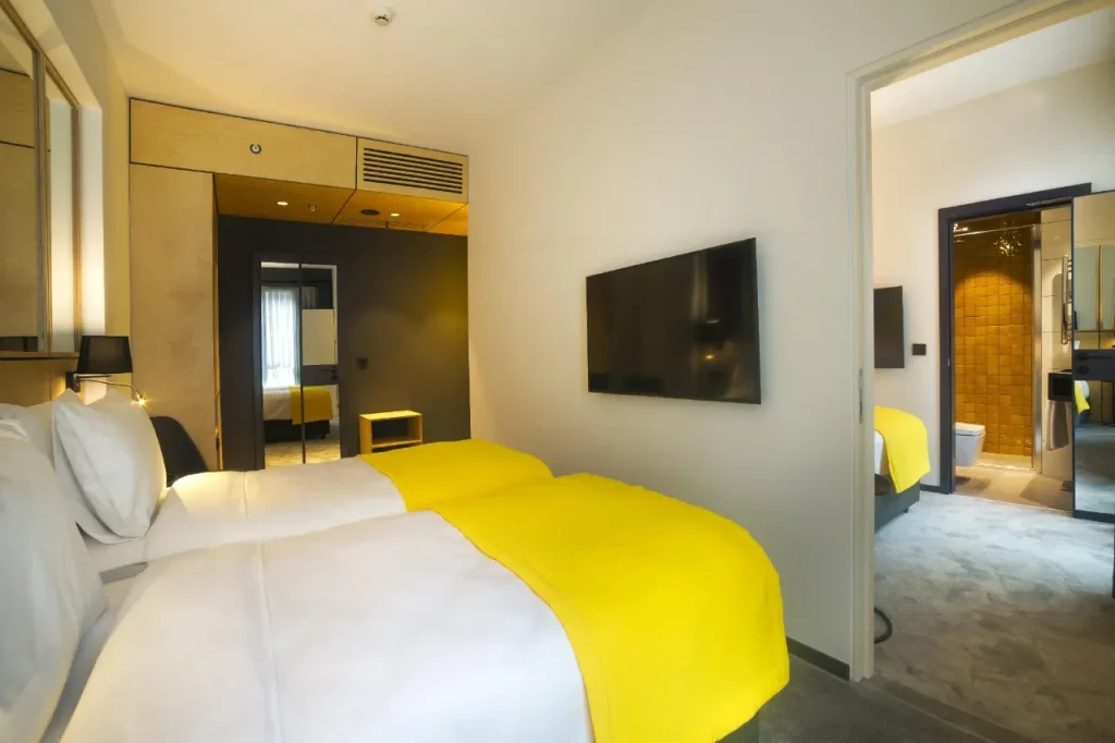 standard-twin-room-7